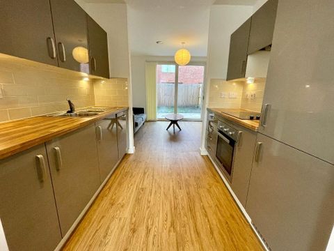 Clarendon Street, Manchester M15