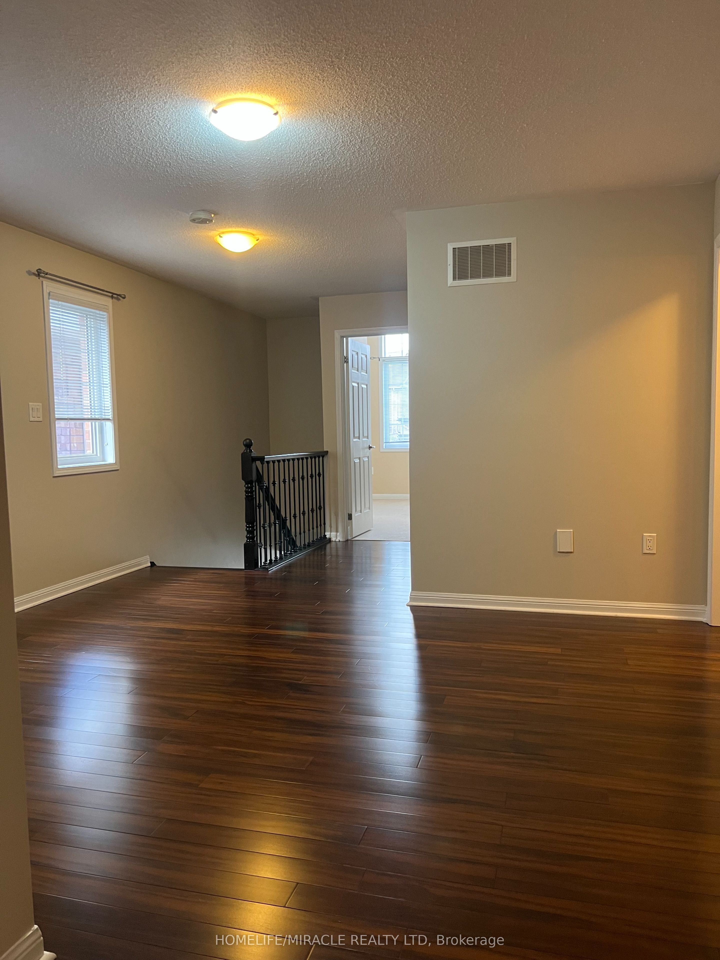 870 Mcewan Drive, Milton, ON, L9T 6P5 photo 4