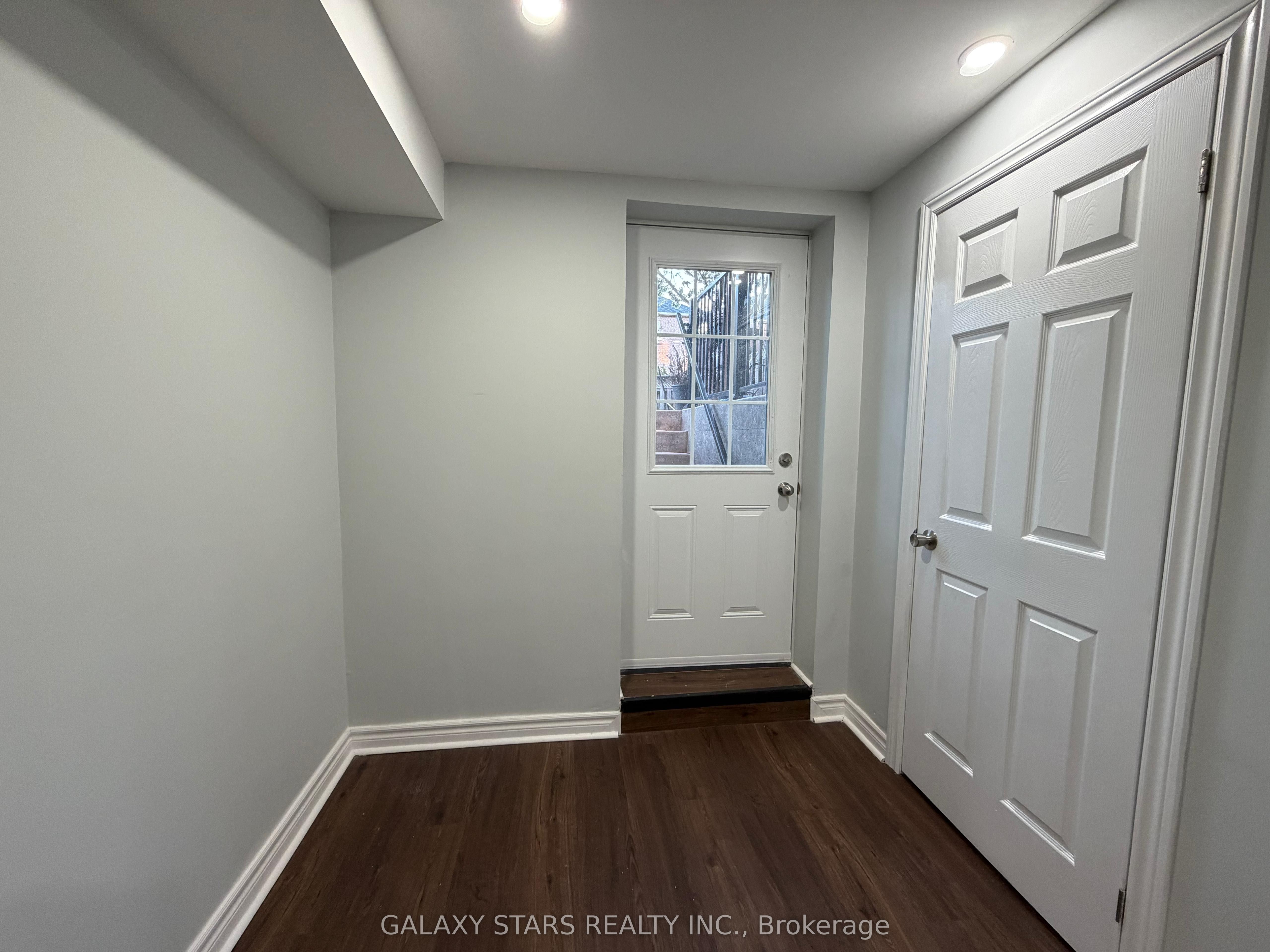 Bsmnt-26 Stevensgate Drive, Ajax, ON, L1T 4Z3 photo 2