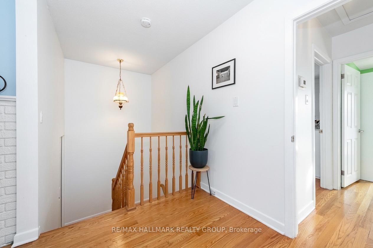 Additional image 5 of 20 Mulvagh Avenue, Ottawa, ON, K2E 6M6