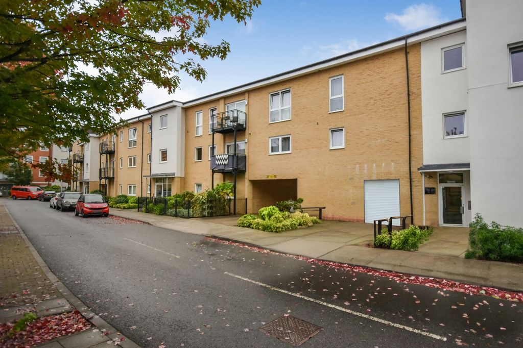 2 bed flat for saleHavergate Way, Reading RG2