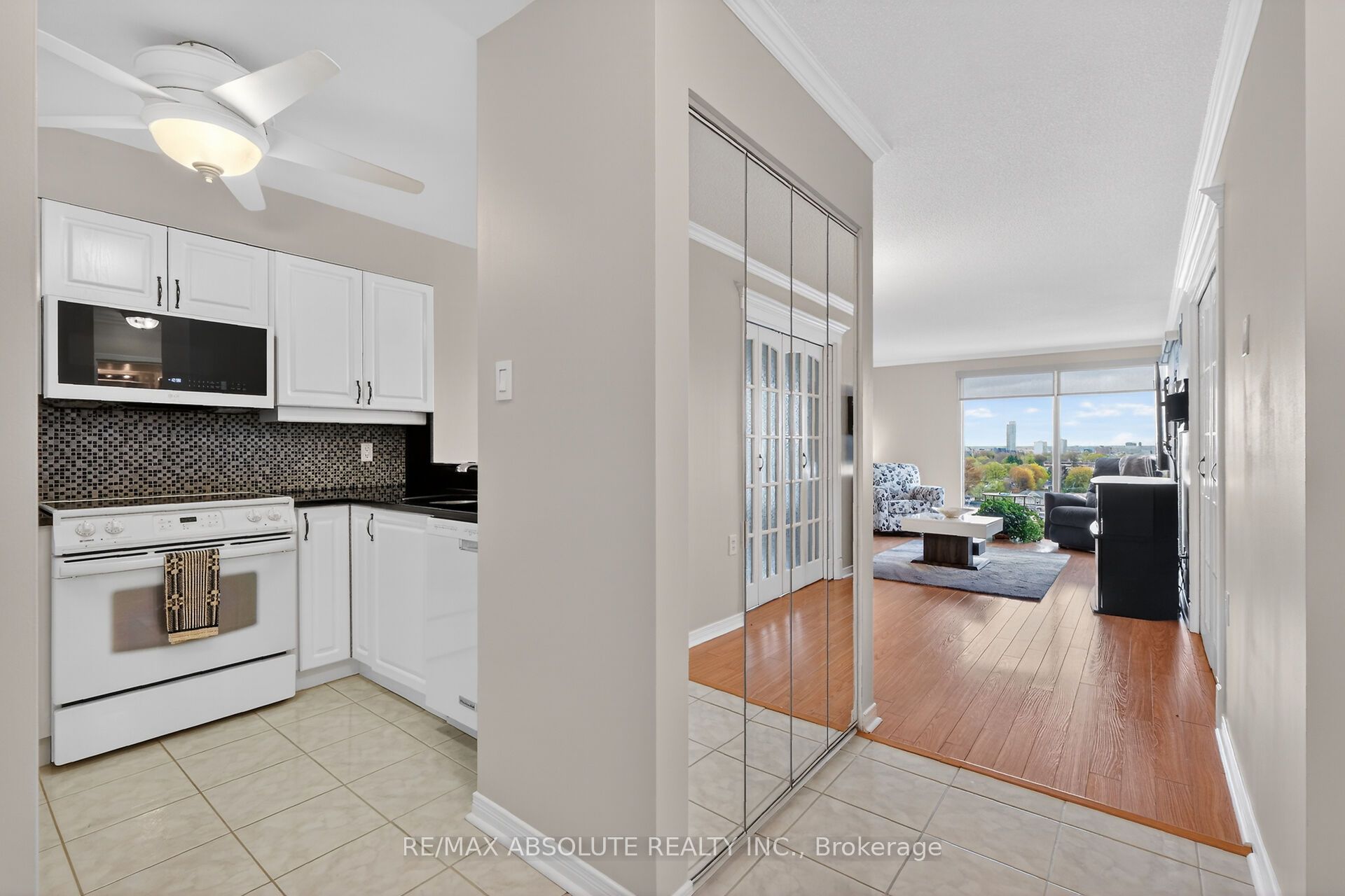 Additional image 4 of 806-545 St Laurent Boulevard, Ottawa, ON, K1K 4H9