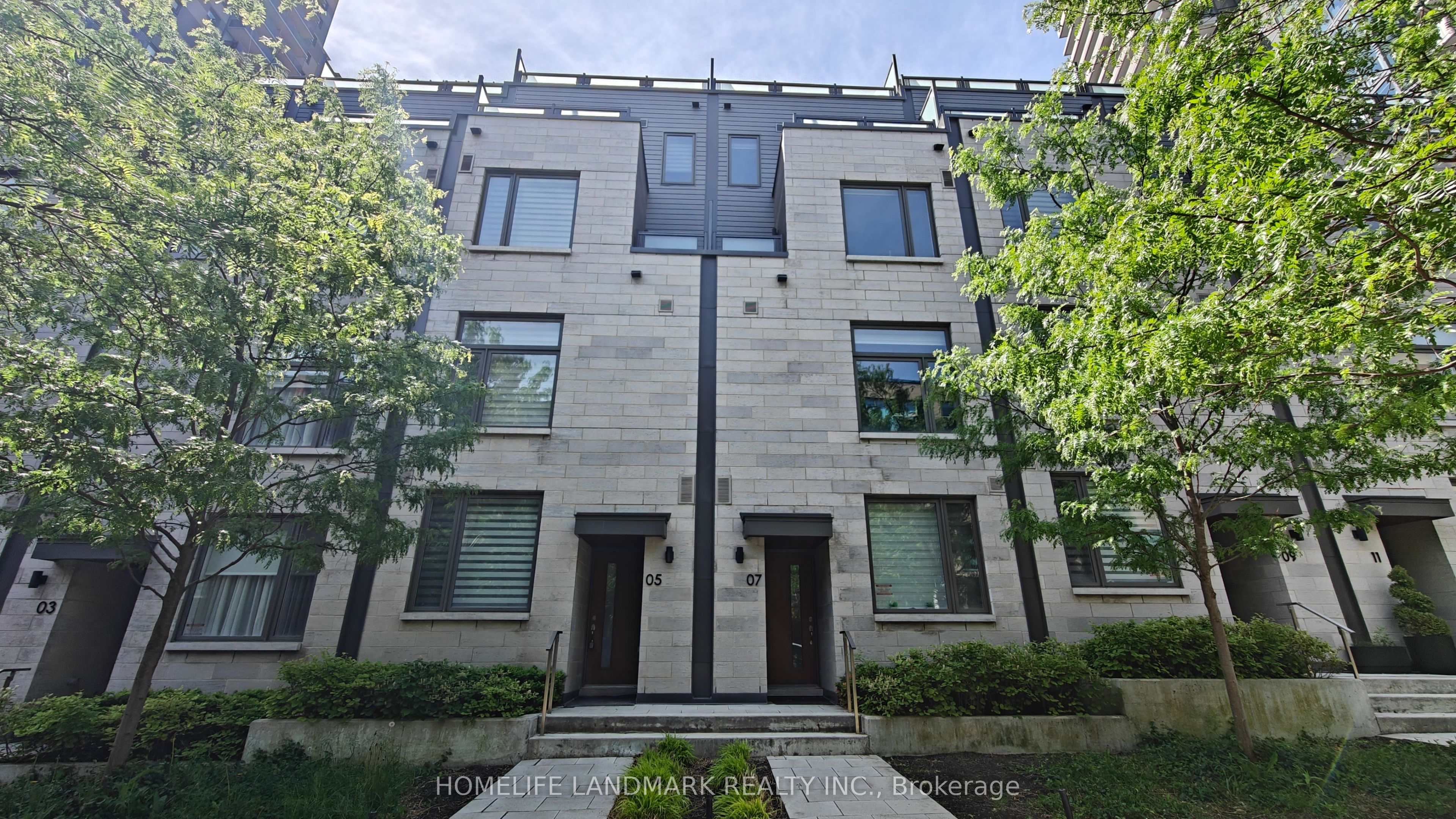 Th #7-165 Pears Avenue, Toronto, ON, M5R 0C1