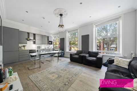 Grosvenor Avenue, Highbury N5
