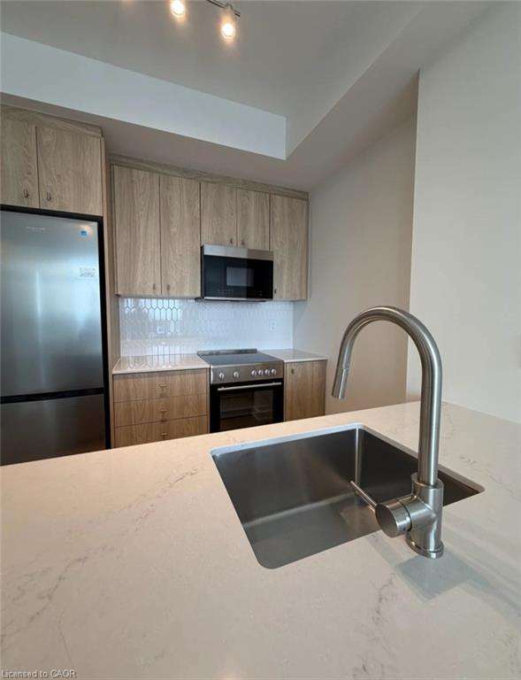3402-25 Wellington Street S, Kitchener, ON, N2G 0G5 photo 3