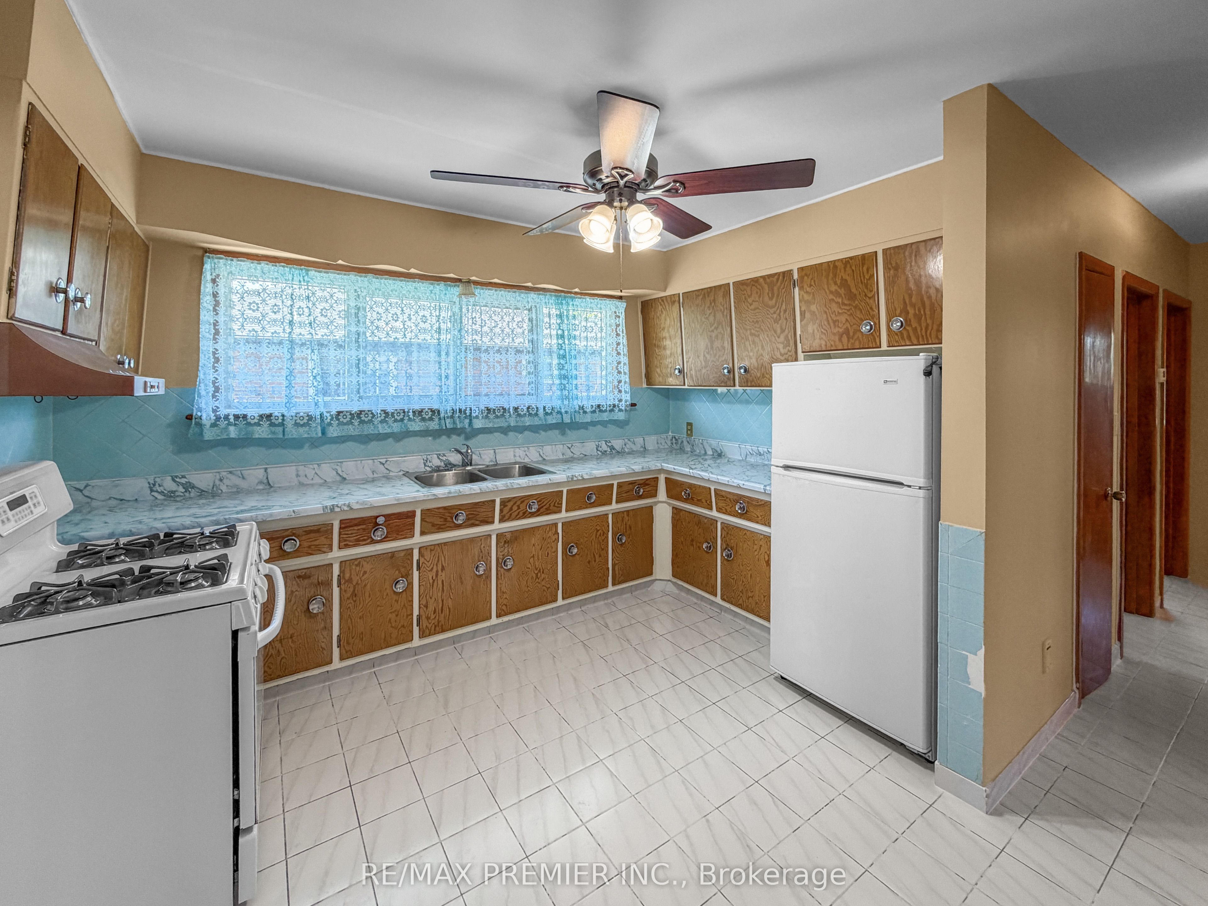 Additional image 3 of Main-610 Woodward Avenue, Hamilton, ON, L8H 6P1