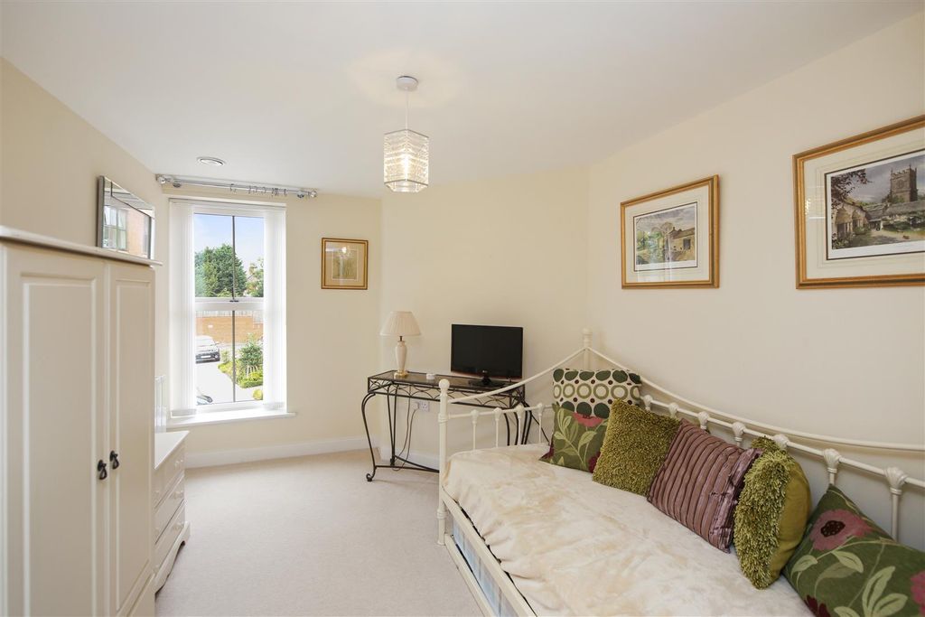 Additional image 9 of 2 bed flat for saleMilward Place, Clive Road, Redditch, Worcestershire B97
