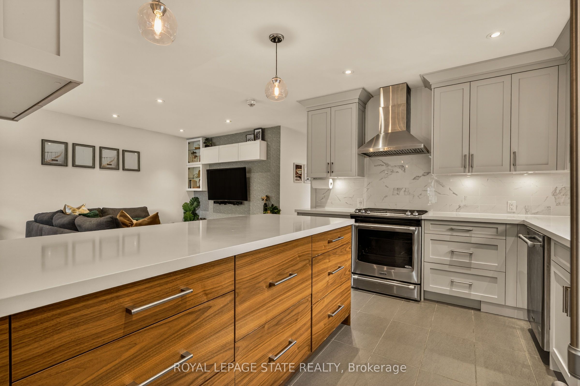 1396 Niels Avenue, Burlington, ON, L7P 2E4 photo 4