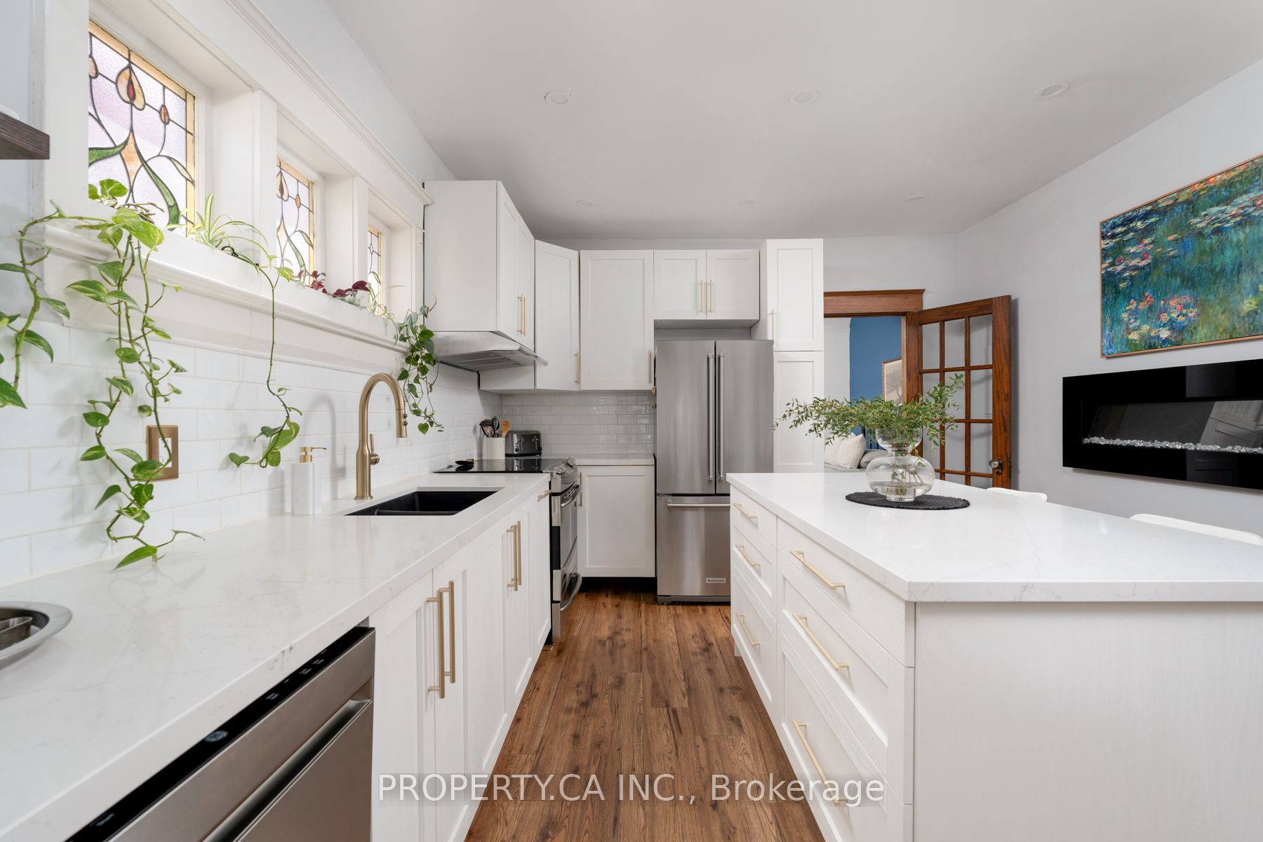 Additional image 4 of 9 Fairview Avenue, Toronto, ON, M6P 3A2