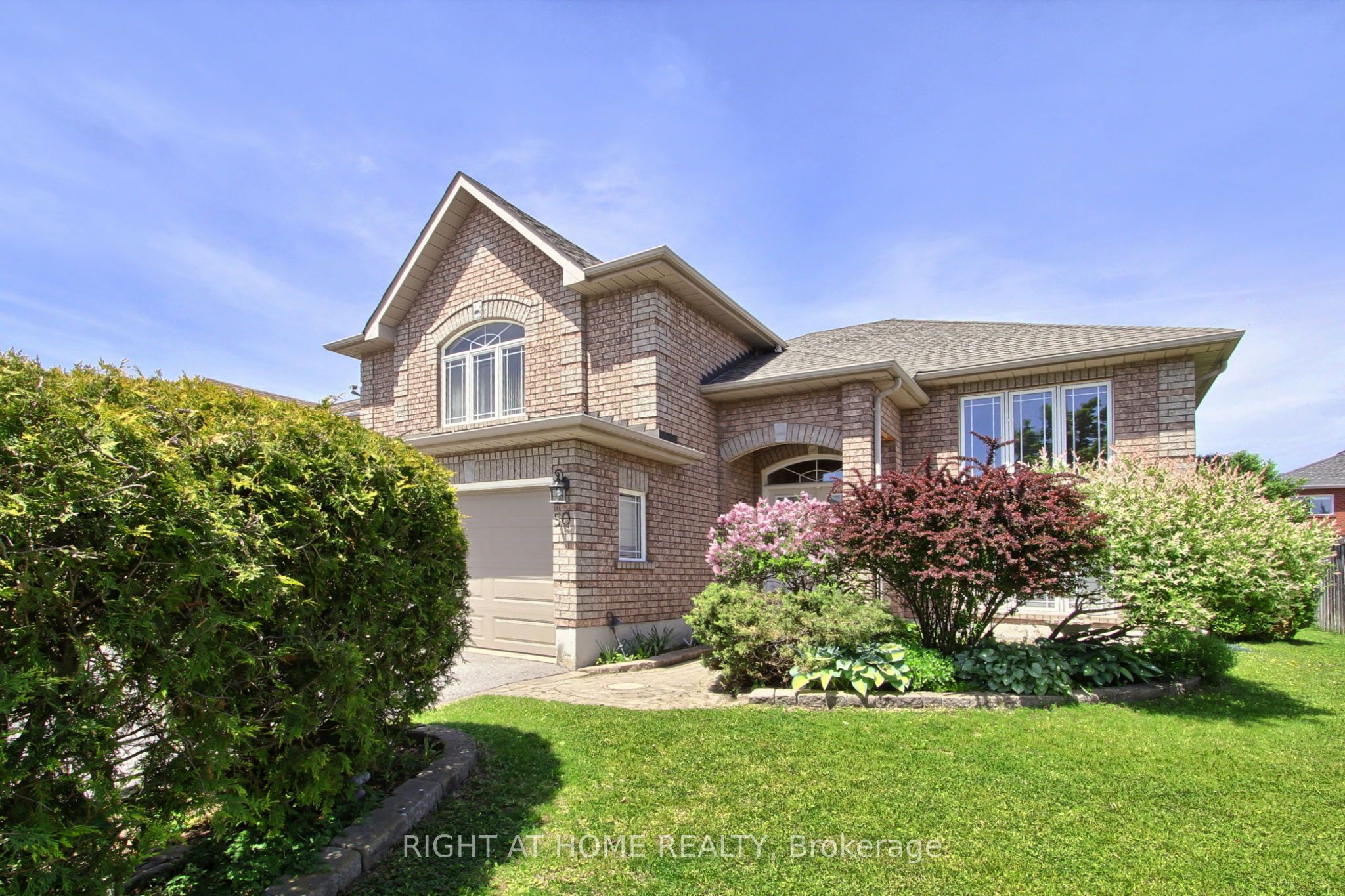 50 Dovedale Drive, Georgina, ON, L4P 4C7 photo 3