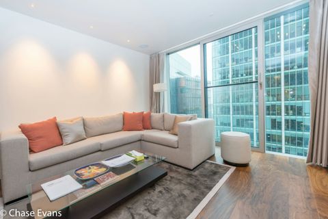 The Heron, Milton Court, 5 Moor Lane, Barbican, London EC2Y, Studio to rent