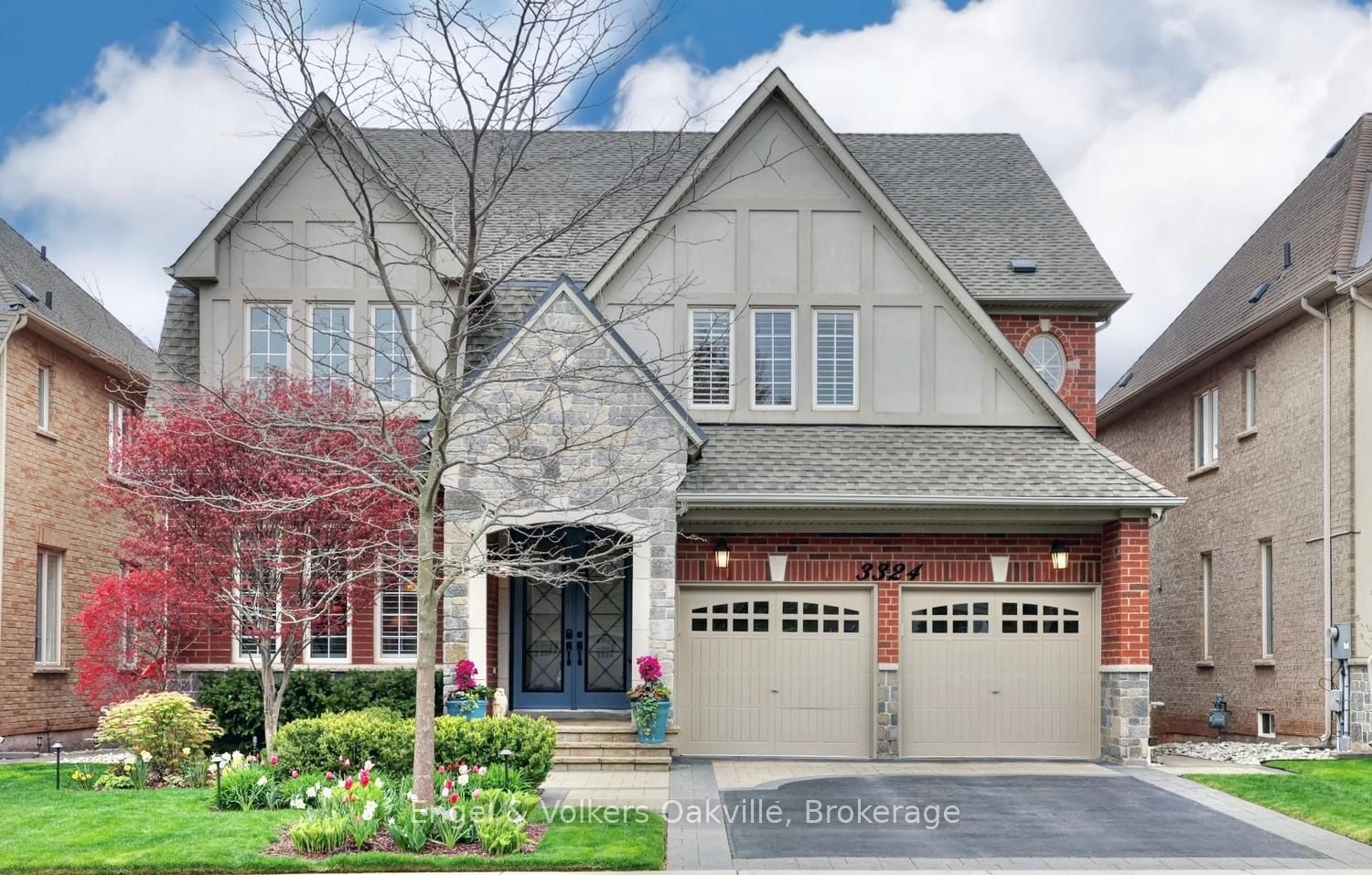 3324 Mistwell Crescent, Oakville, ON, L6L 0A2