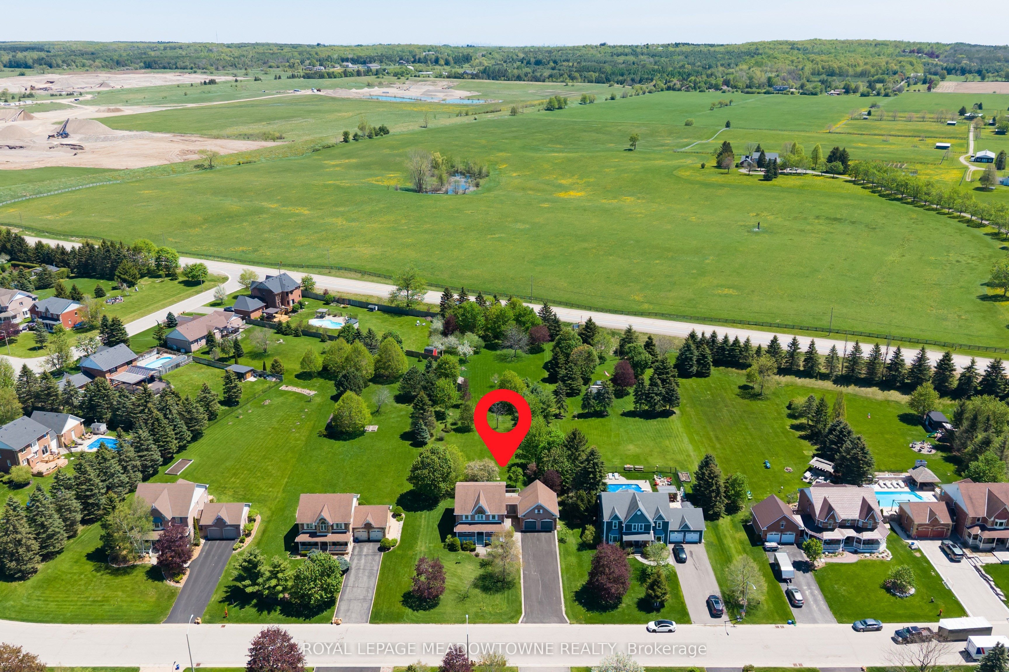 19 Mccullogh Drive, Erin, ON, N0B 1T0 photo 2