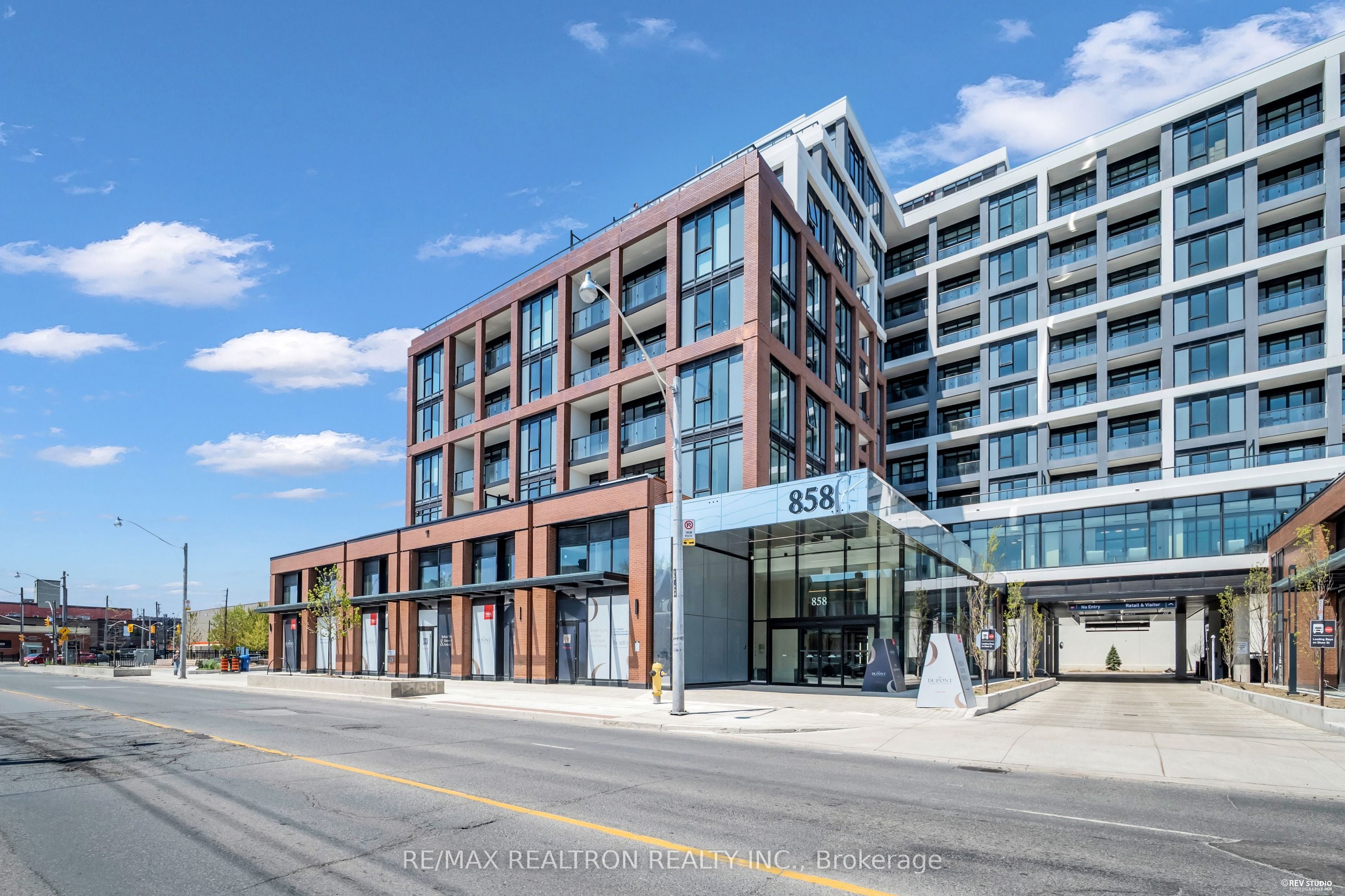 409-858 Dupont Street, Toronto, ON, M6G 0C1