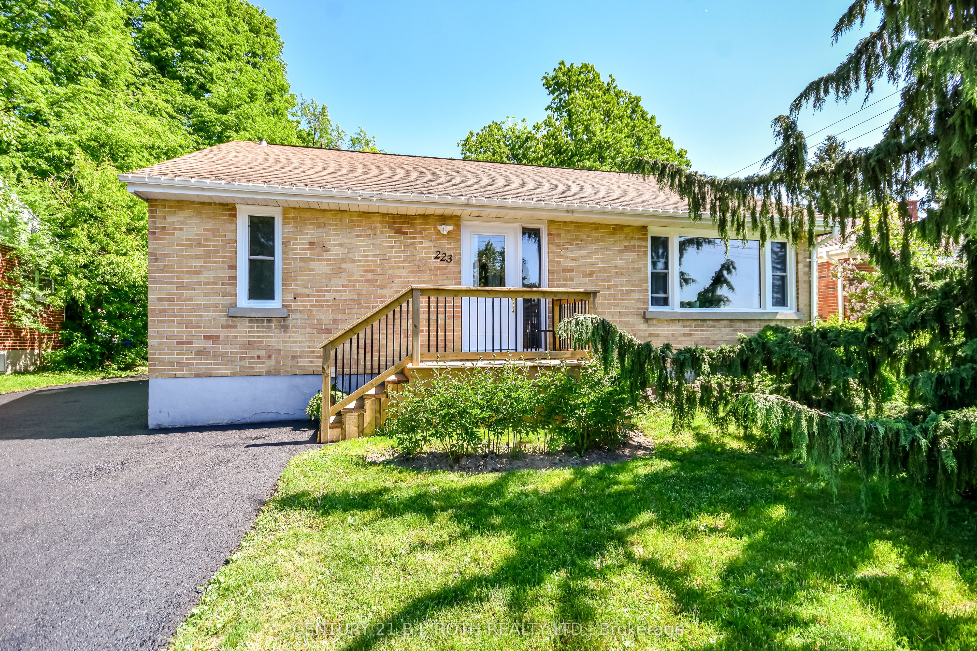223 Wellington Street E, Barrie, ON, L4M 2C9