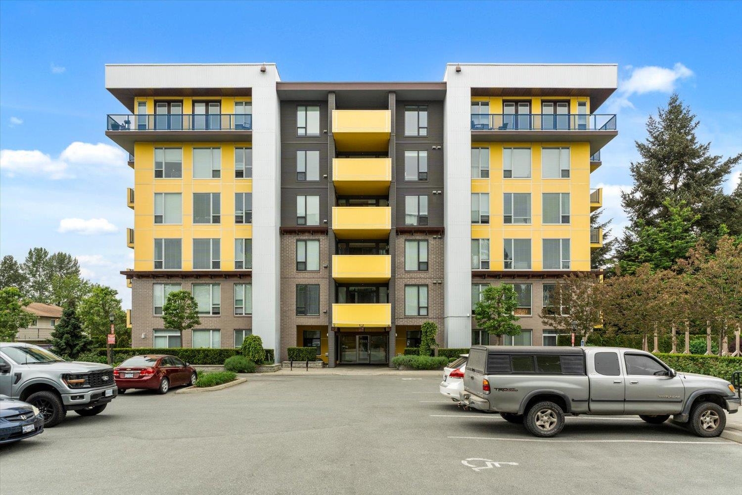 301-2555 Ware Street, Abbotsford, BC, V2S 0J4