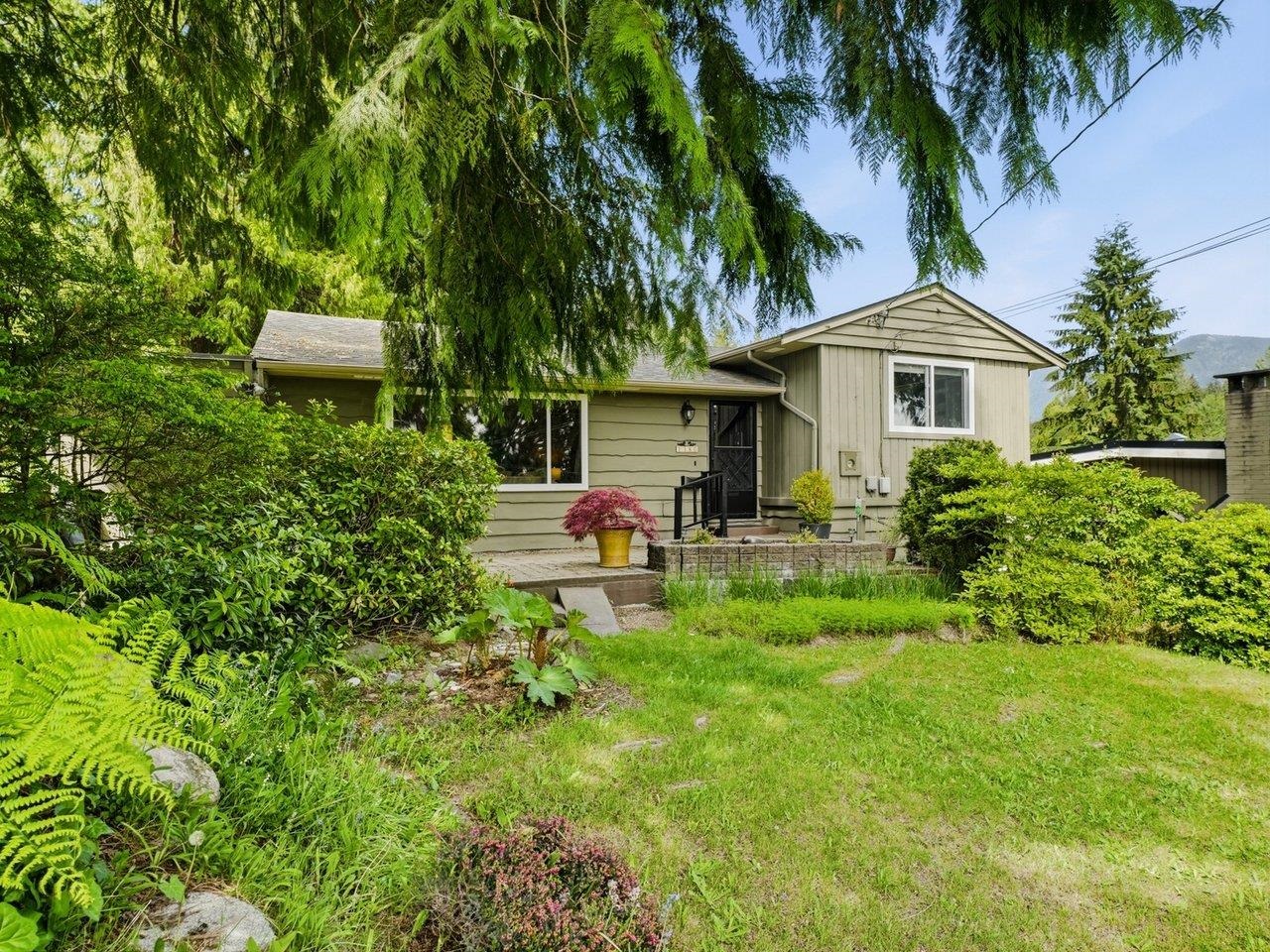 1380 Coleman Street, North Vancouver, BC, V7K 1W6