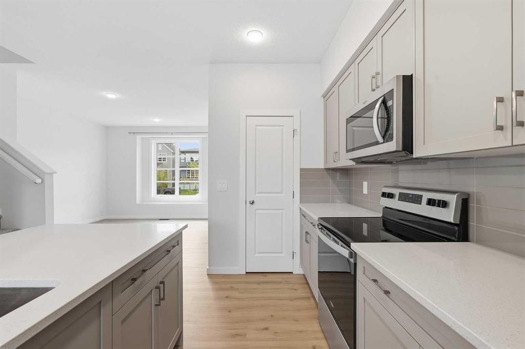 176 Walcrest Boulevard SE, Calgary, AB, T2X4L6 photo 5