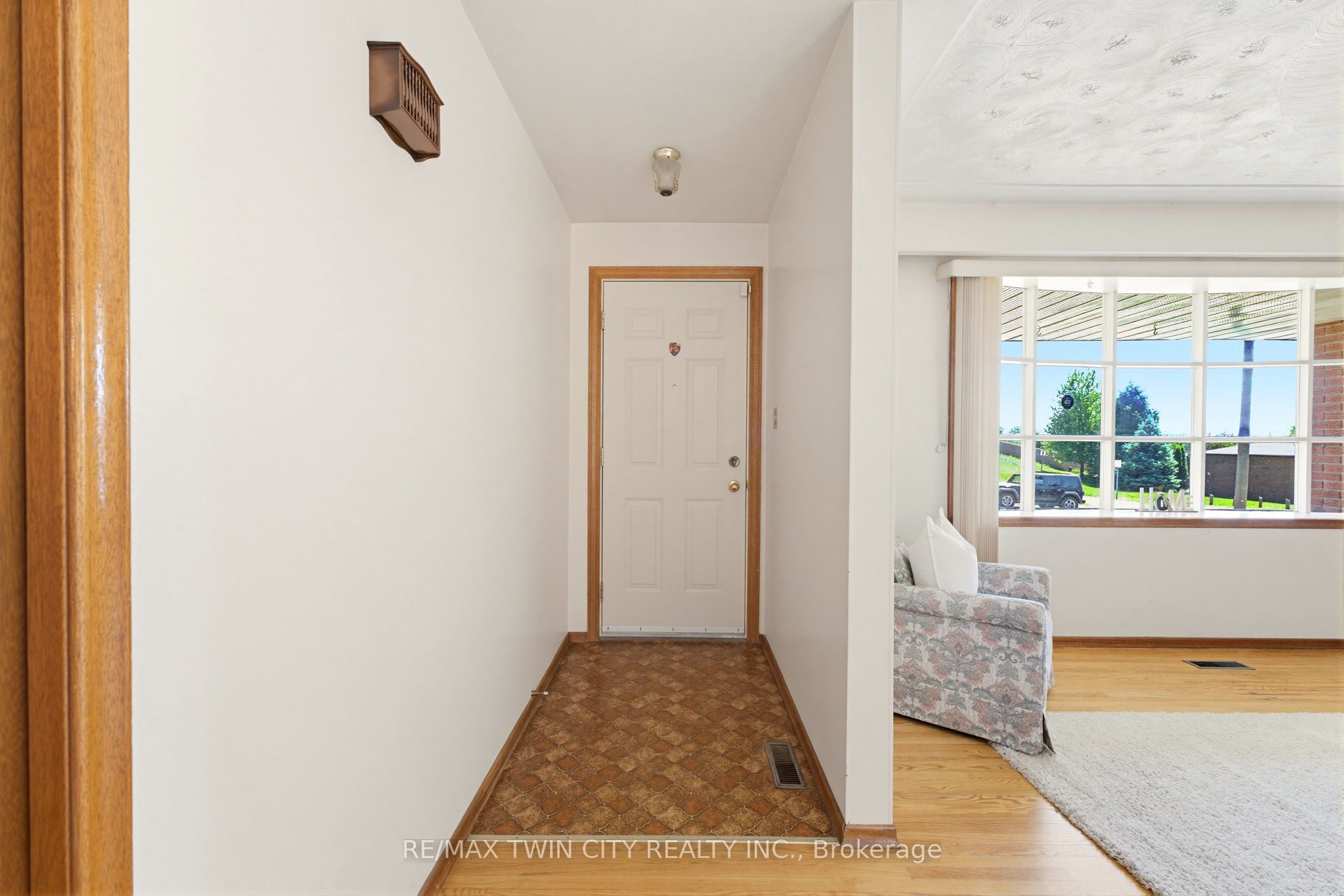 34 Volta Avenue, Kitchener, ON, N2A 2P8 photo 4