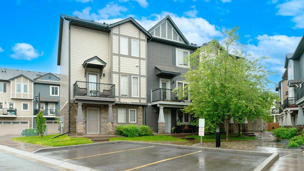 340 Legacy Point SE, Calgary, AB, T2X 3Z3