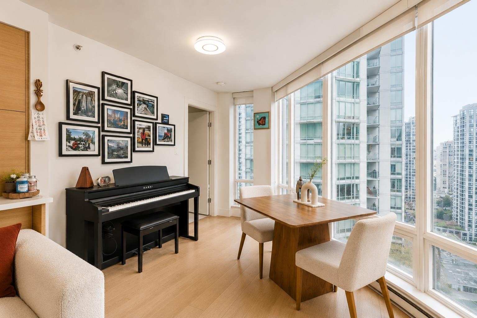 Additional image 6 of 1901-565 Smithe Street, Vancouver, BC, V6B 0E4