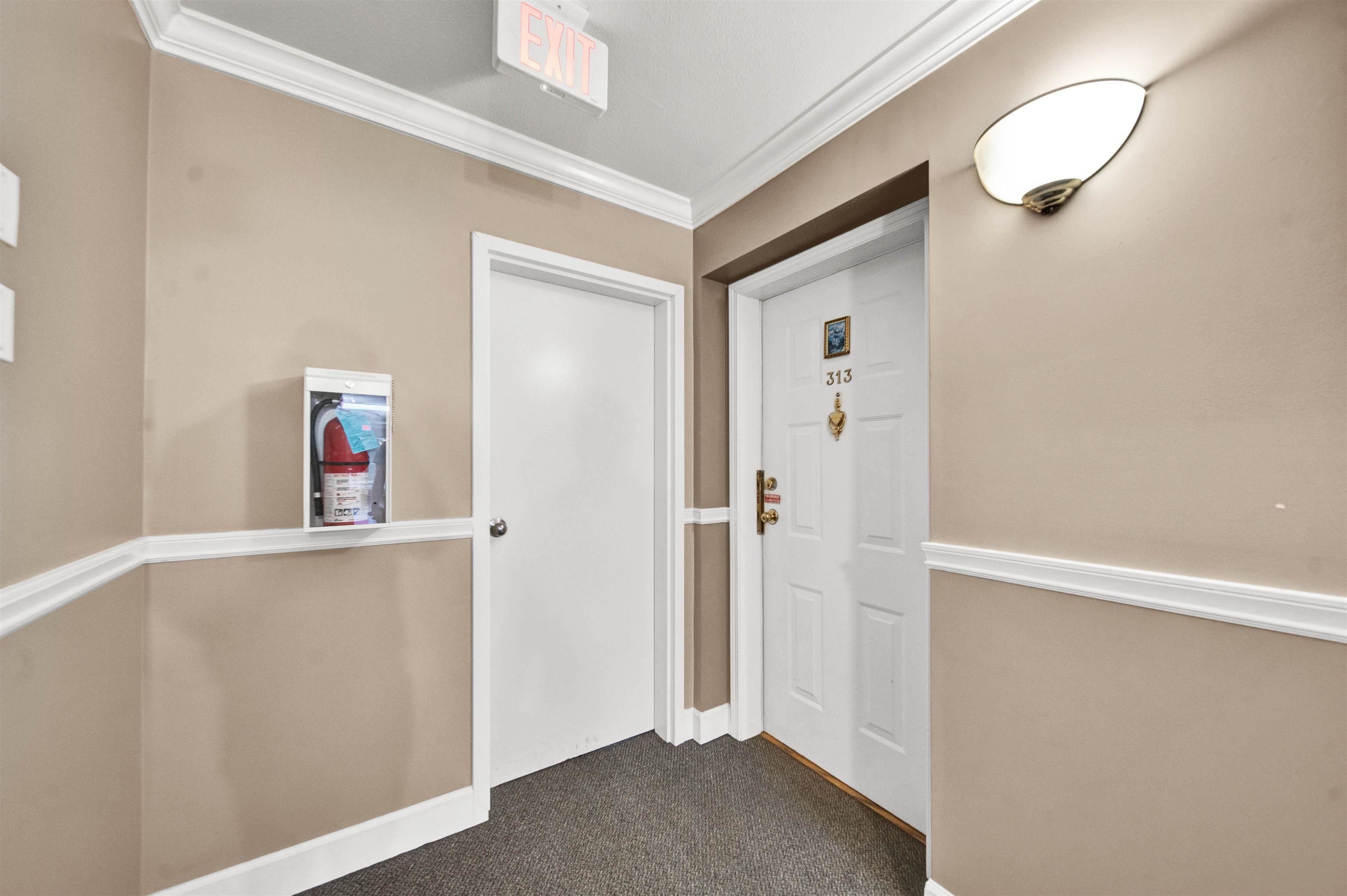 Additional image 2 of 313-9763 140 Street, Surrey, BC, V3T 4M4
