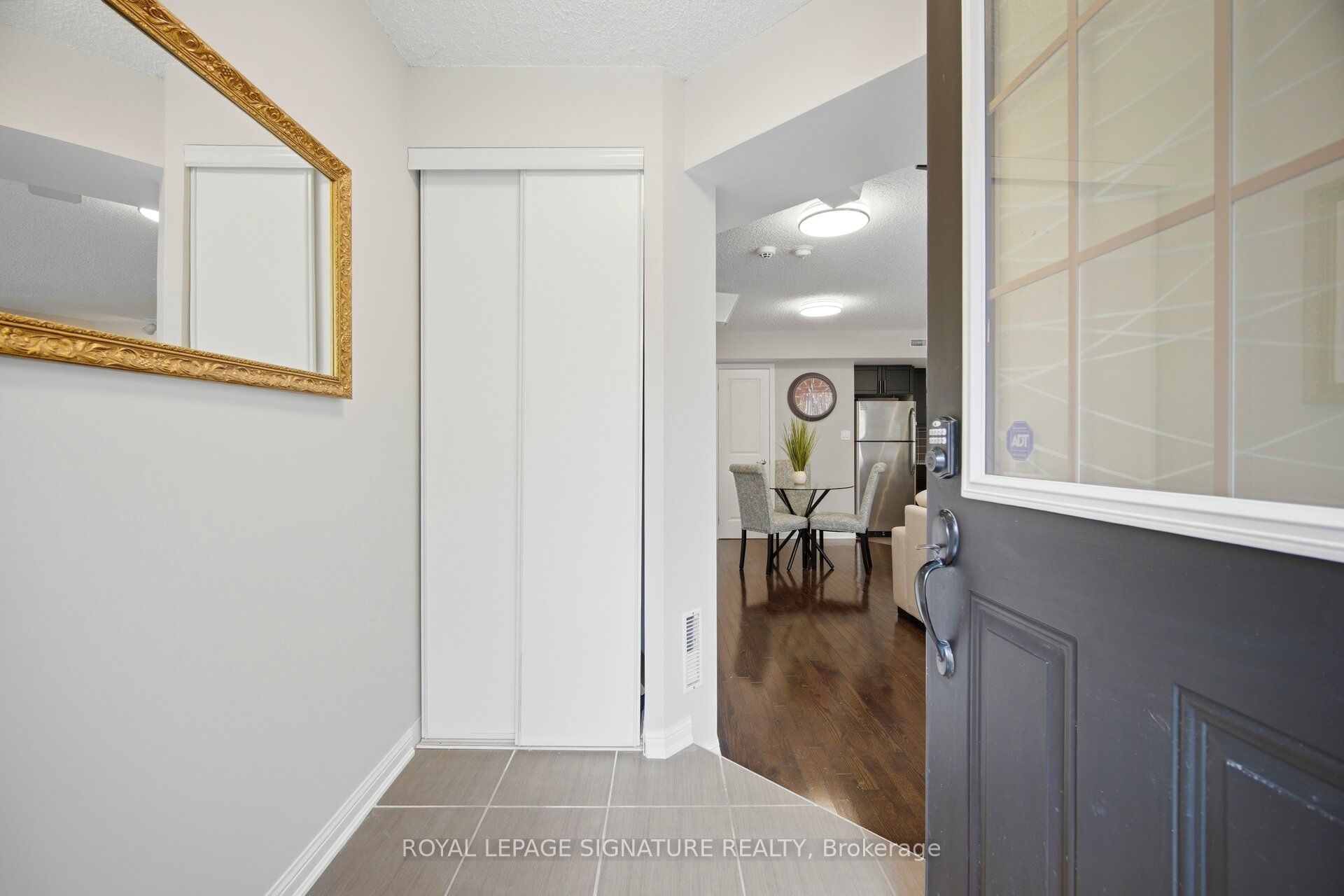 162-8 Foundry Avenue, Toronto, ON, M6H 0A5 photo 3