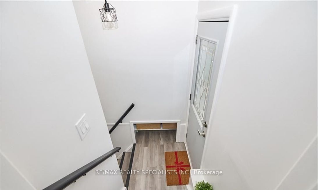 Lower-6 Gormley Crescent, St. Catharines, ON, L2M 5Y2 photo 2