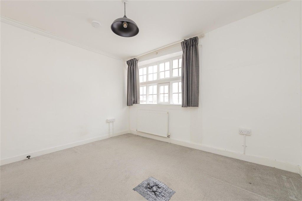 Additional image 9 of 4 bed maisonette for saleEastgate Terrace, Rochester, Kent ME1