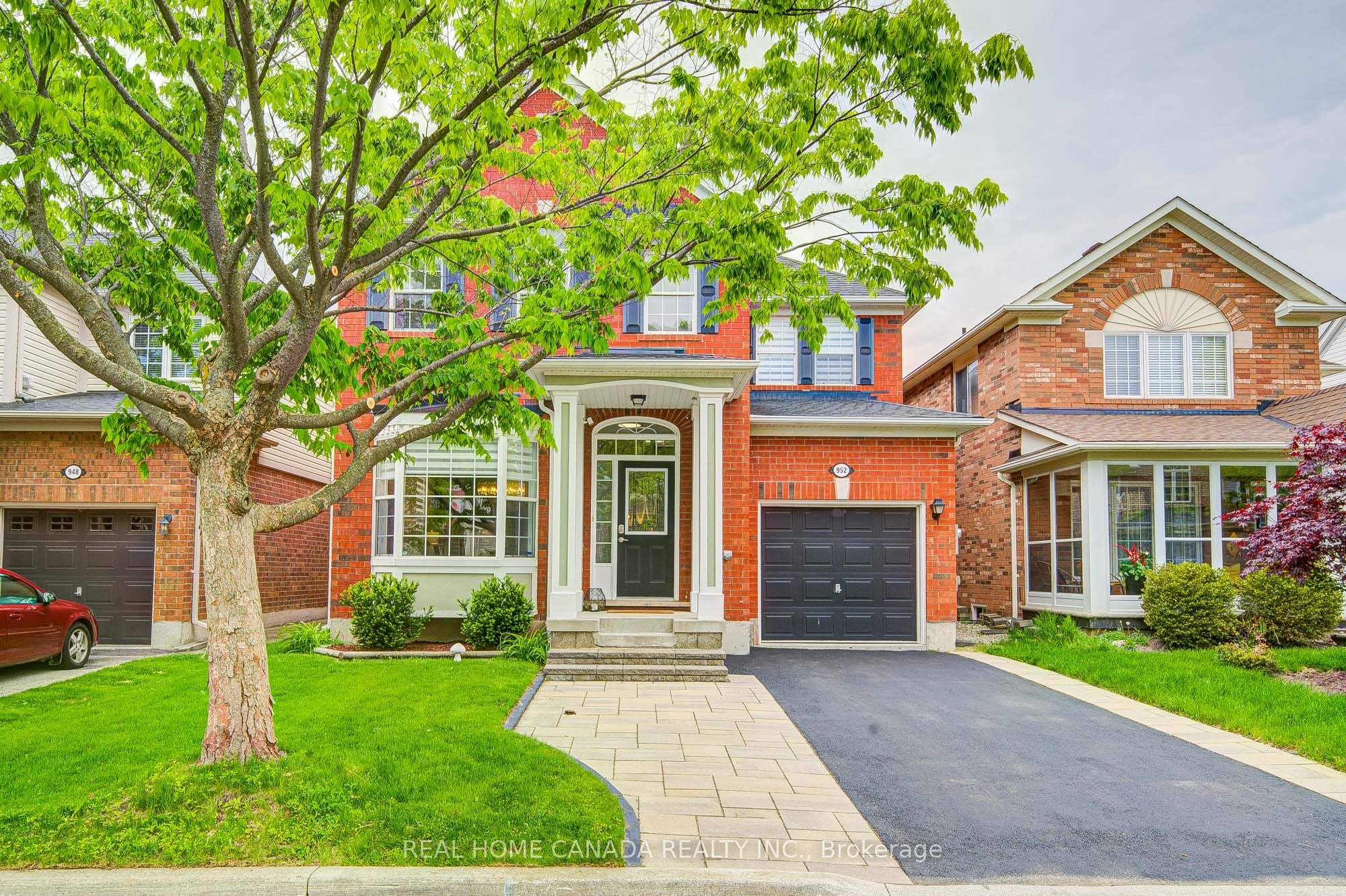 952 Huffman Cres Crescent, Halton