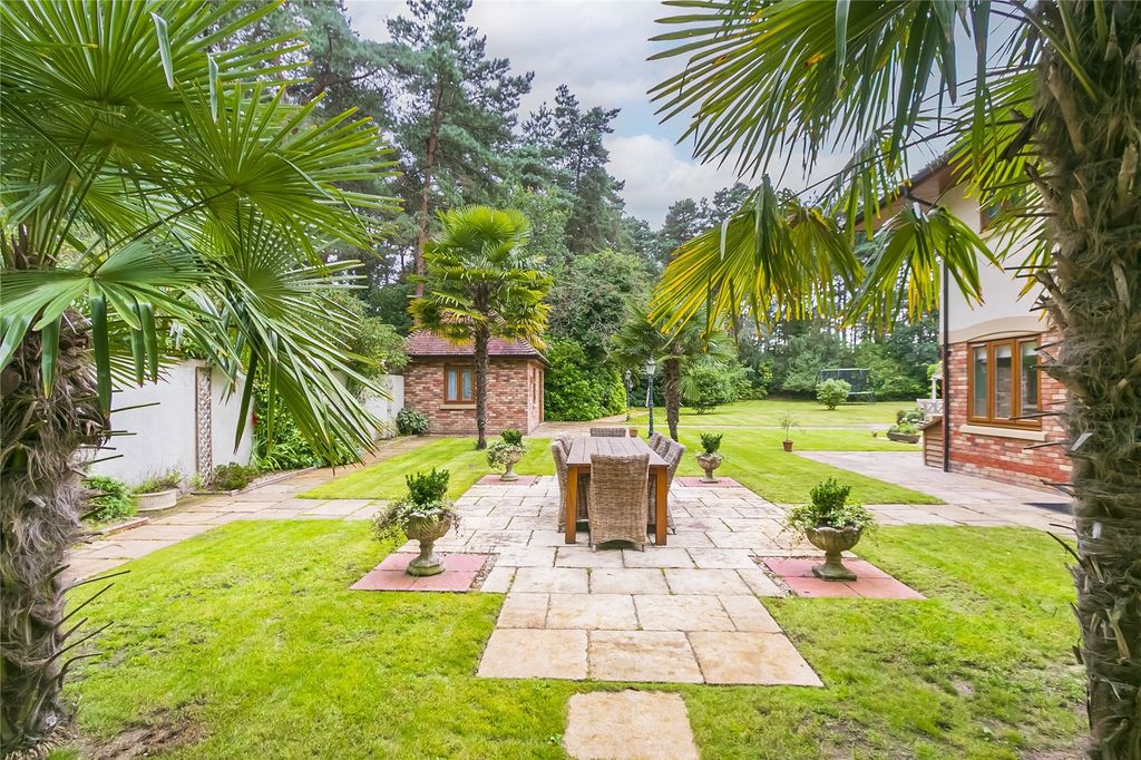 Additional image 27 of 7 bed detached house for saleAvon Avenue, Ringwood, Dorset BH24