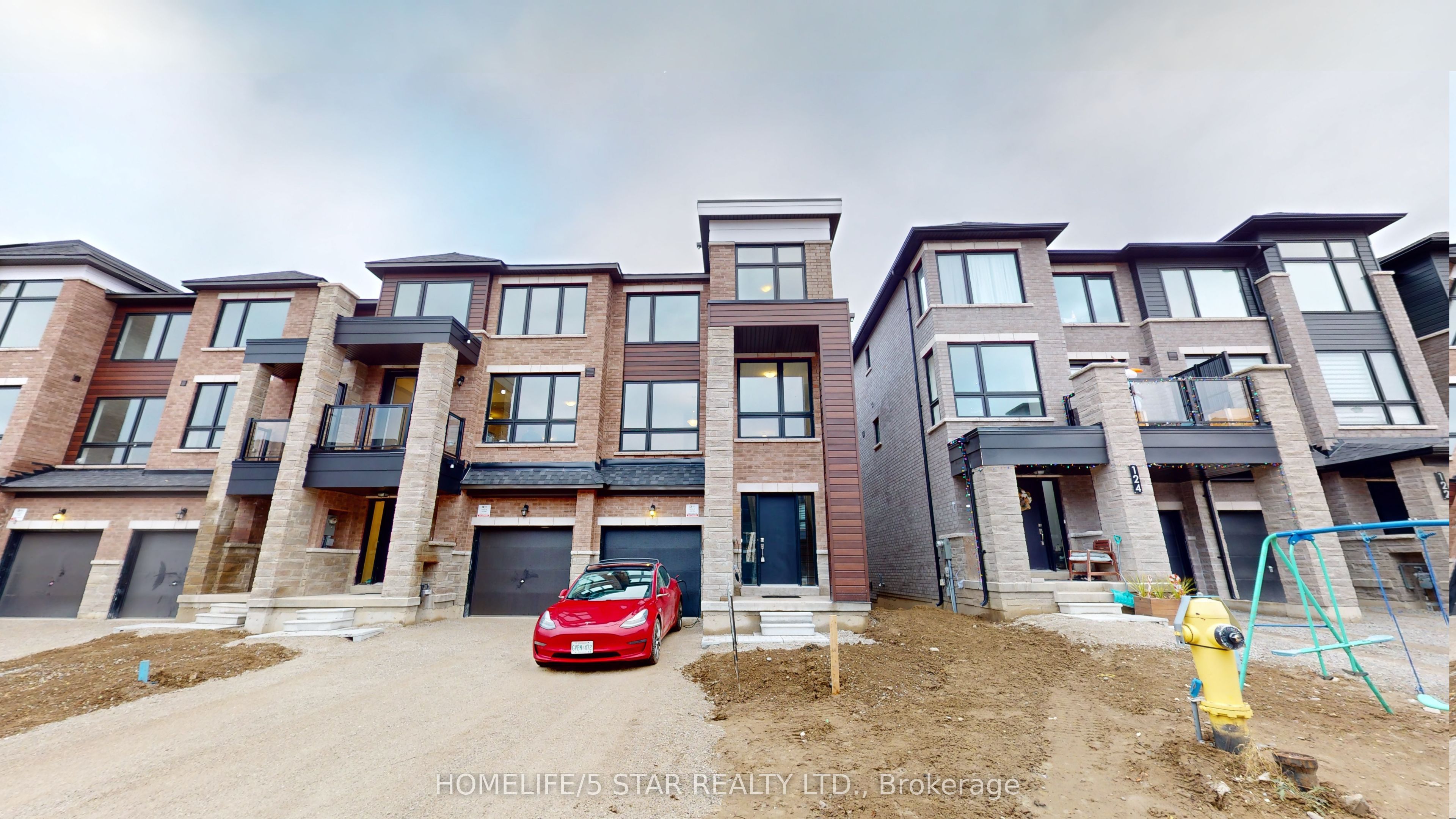 126 Blue Forest Crescent, Barrie, ON, L9J 0N5