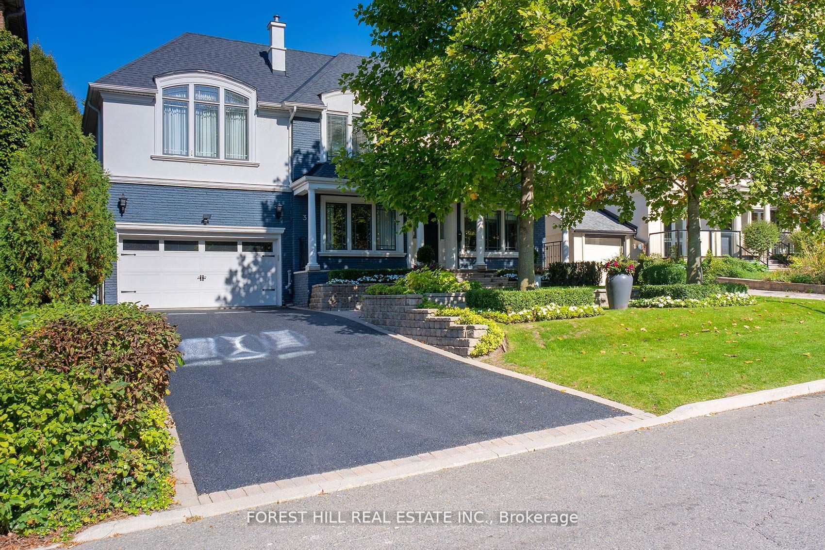 34 Forest Ridge Drive, Toronto, ON, M6B 1H3
