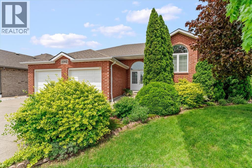 1082 Monarch Meadows, Lakeshore, ON, N0R1A0 photo 2