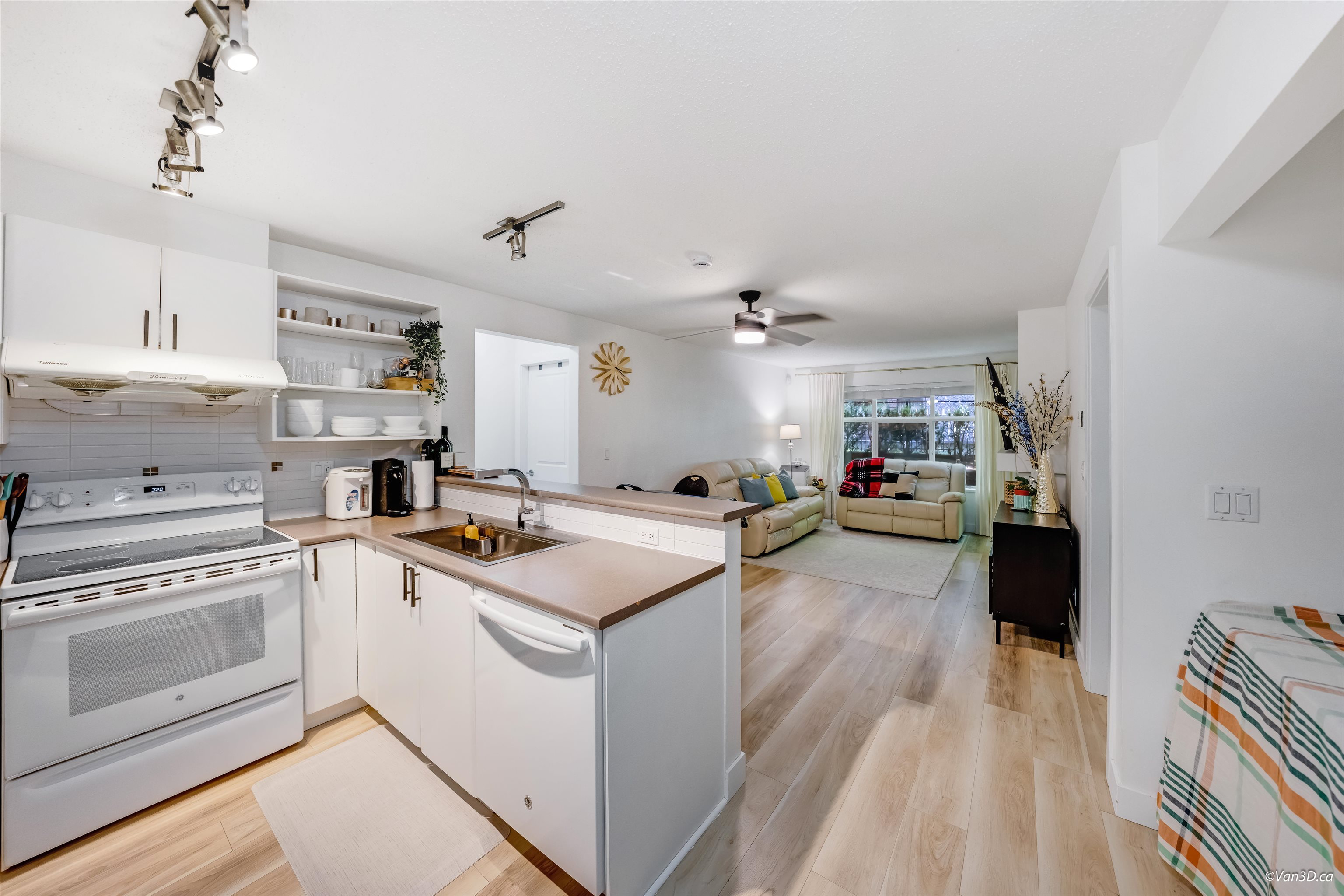Additional image 5 of 116-14885 105 Avenue, Surrey, BC, V3R 2V6