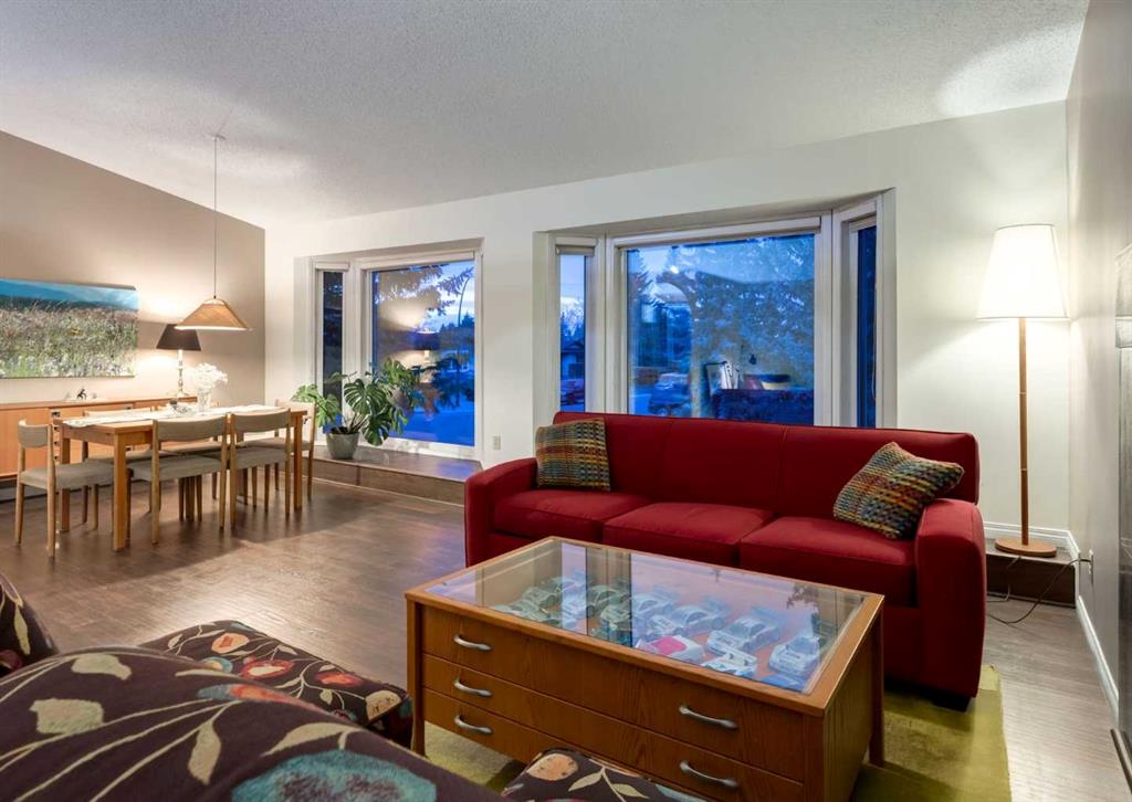 63 Brookpark Crescent SW, Calgary, AB, T2W 2W6 photo 5