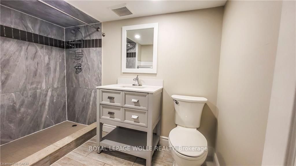 1-1546 King Street E, Kitchener, ON, N2G 2P1 photo 4