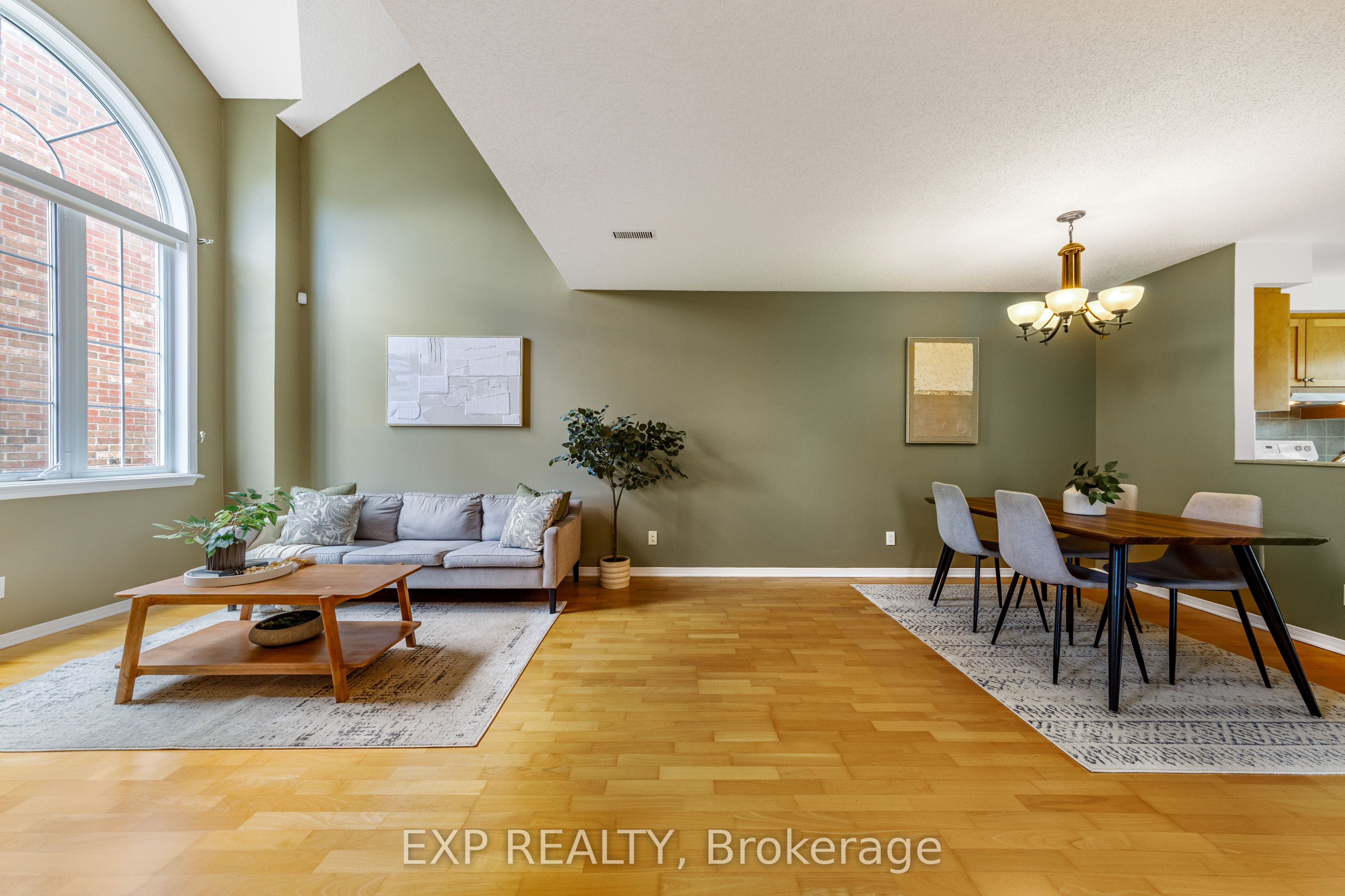 Additional image 6 of 102 Gatestone Private, Ottawa, ON, K1J 1K5