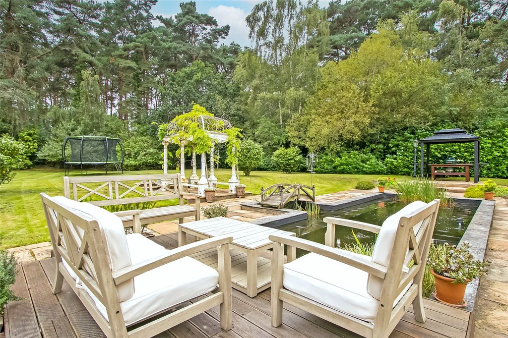 Additional image 25 of 7 bed detached house for saleAvon Avenue, Ringwood, Dorset BH24