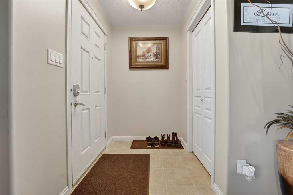 786 Silkstone Close W, Lethbridge, AB, T1J 5C7 photo 5