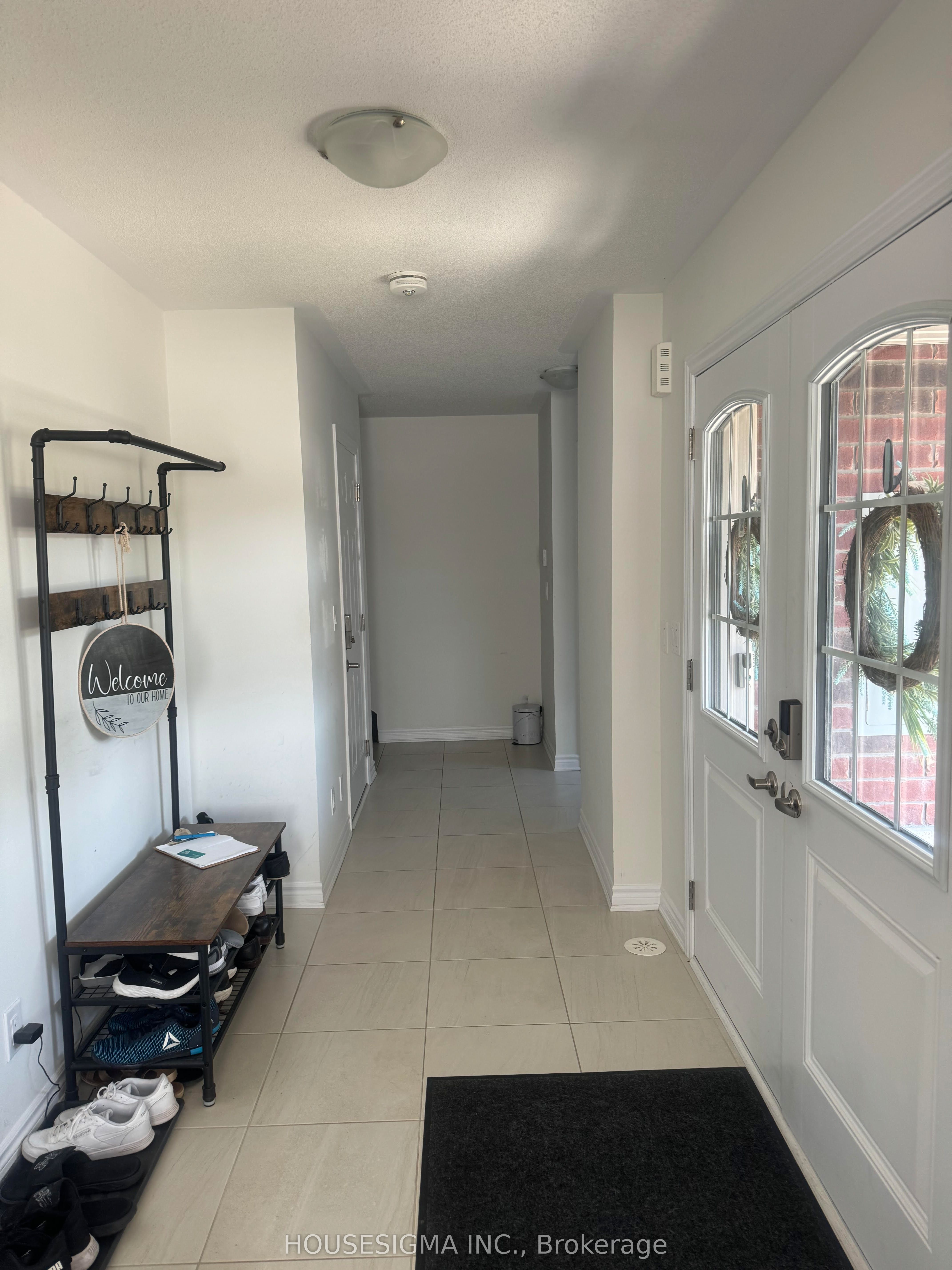 20 Mappin Way, Whitby, ON, L1R 0R4 photo 3