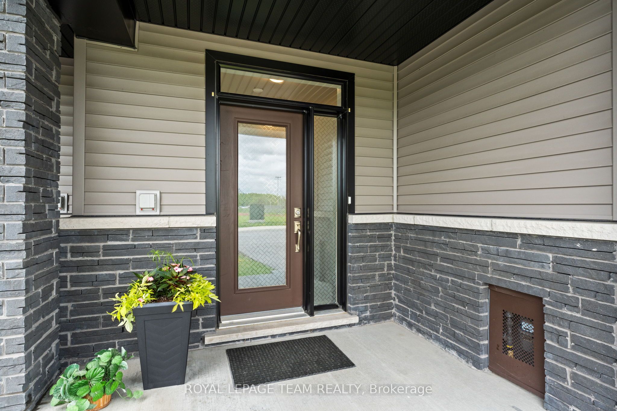 Additional image 4 of 45 Finglas Court N, Ottawa, ON, K2J 6Y6