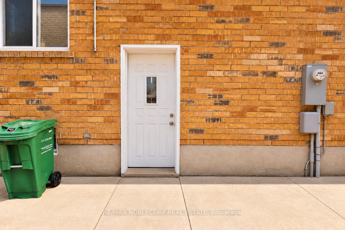 Lower-62 Pavin Crescent, Caledon, ON, L7E 1W9 photo 4