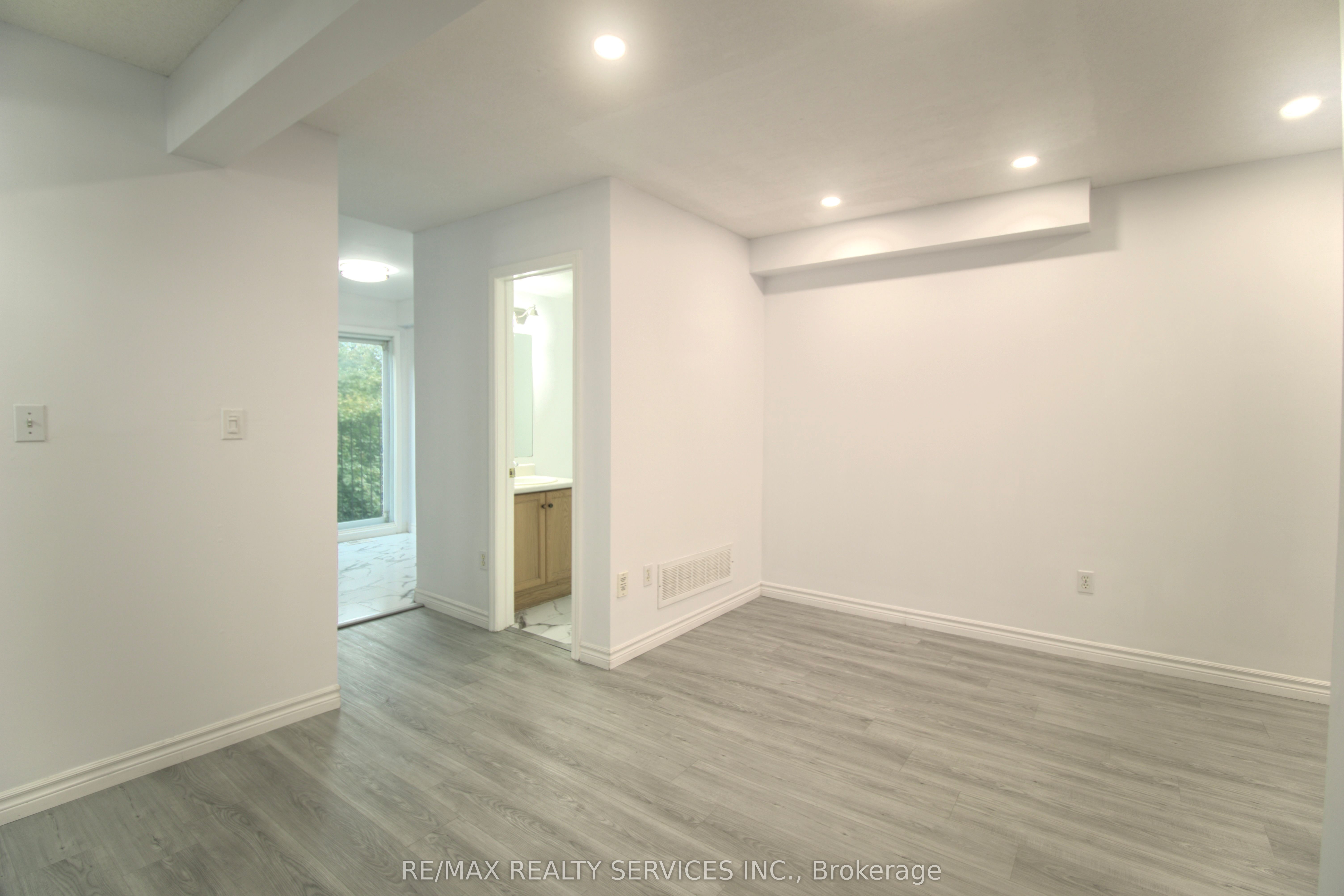 Additional image 6 of 30-80 Acorn Place, Mississauga, ON, L4Z 4C9