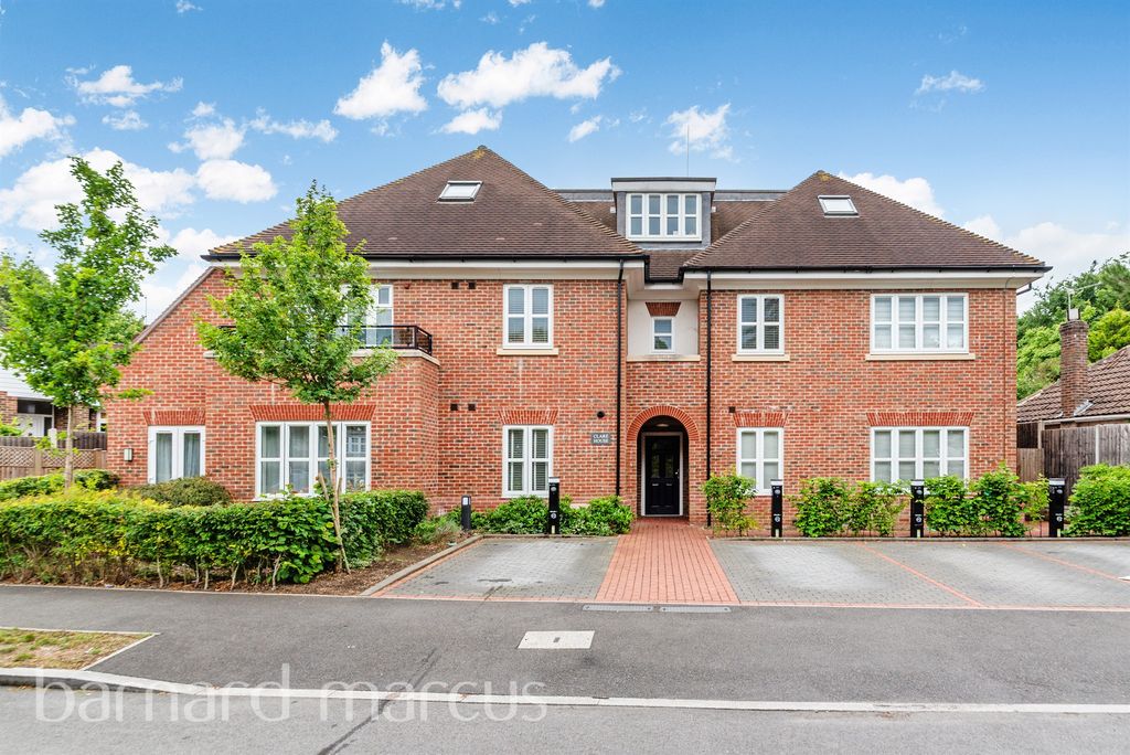 3 bed flat for saleHillcrest Road, Purley CR8
