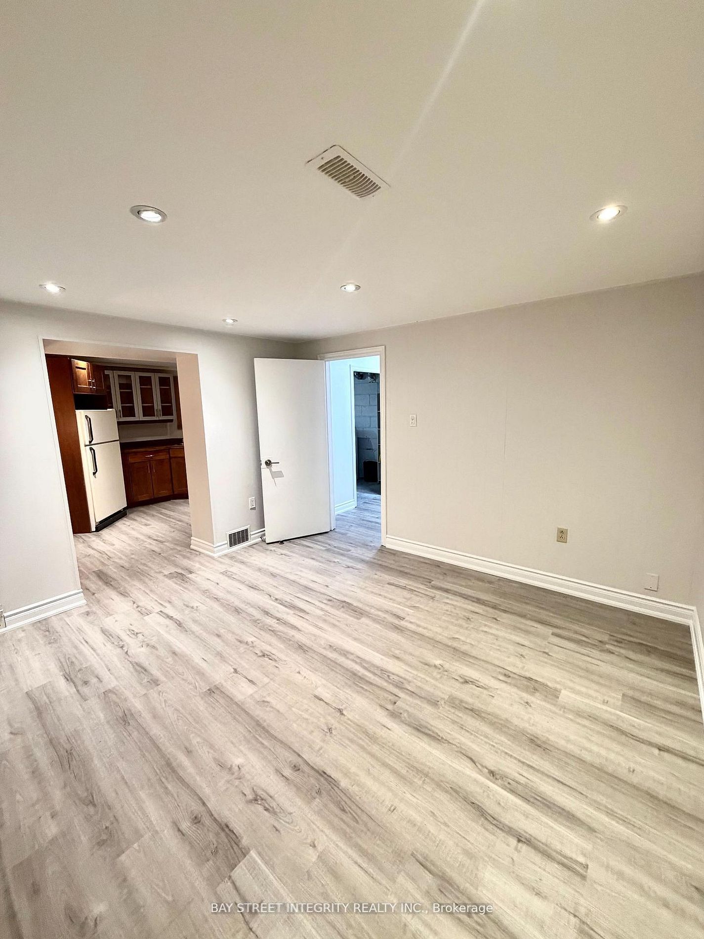 Additional image 4 of Lowerfl-73 Boothbay Crescent, Newmarket, ON, L3Y 1Y6