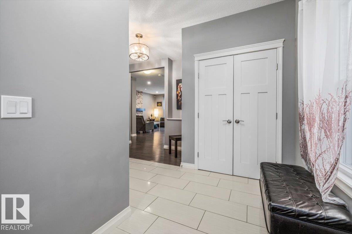 22933 94a Avenue NW, Edmonton, AB, T5T7B5 photo 3