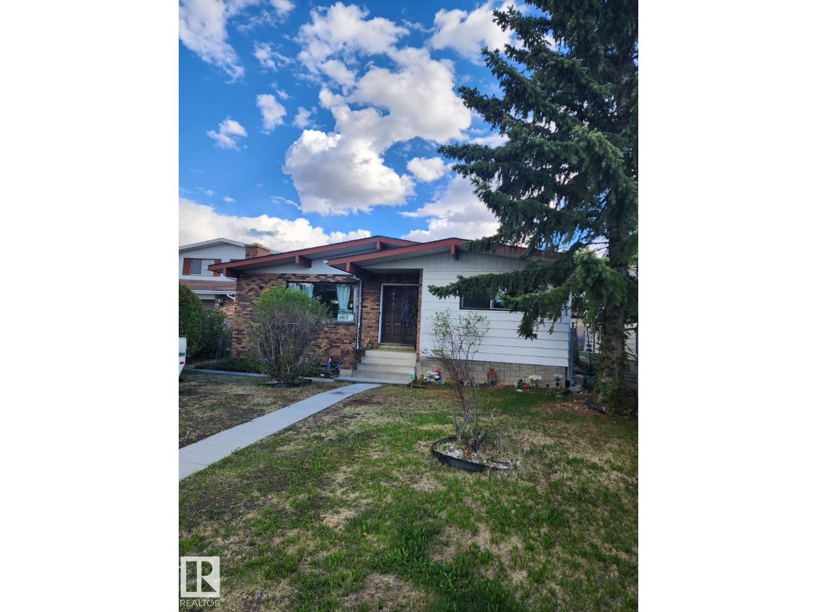 8715 41 Avenue NW, Edmonton, AB, T6K1G8 photo 2