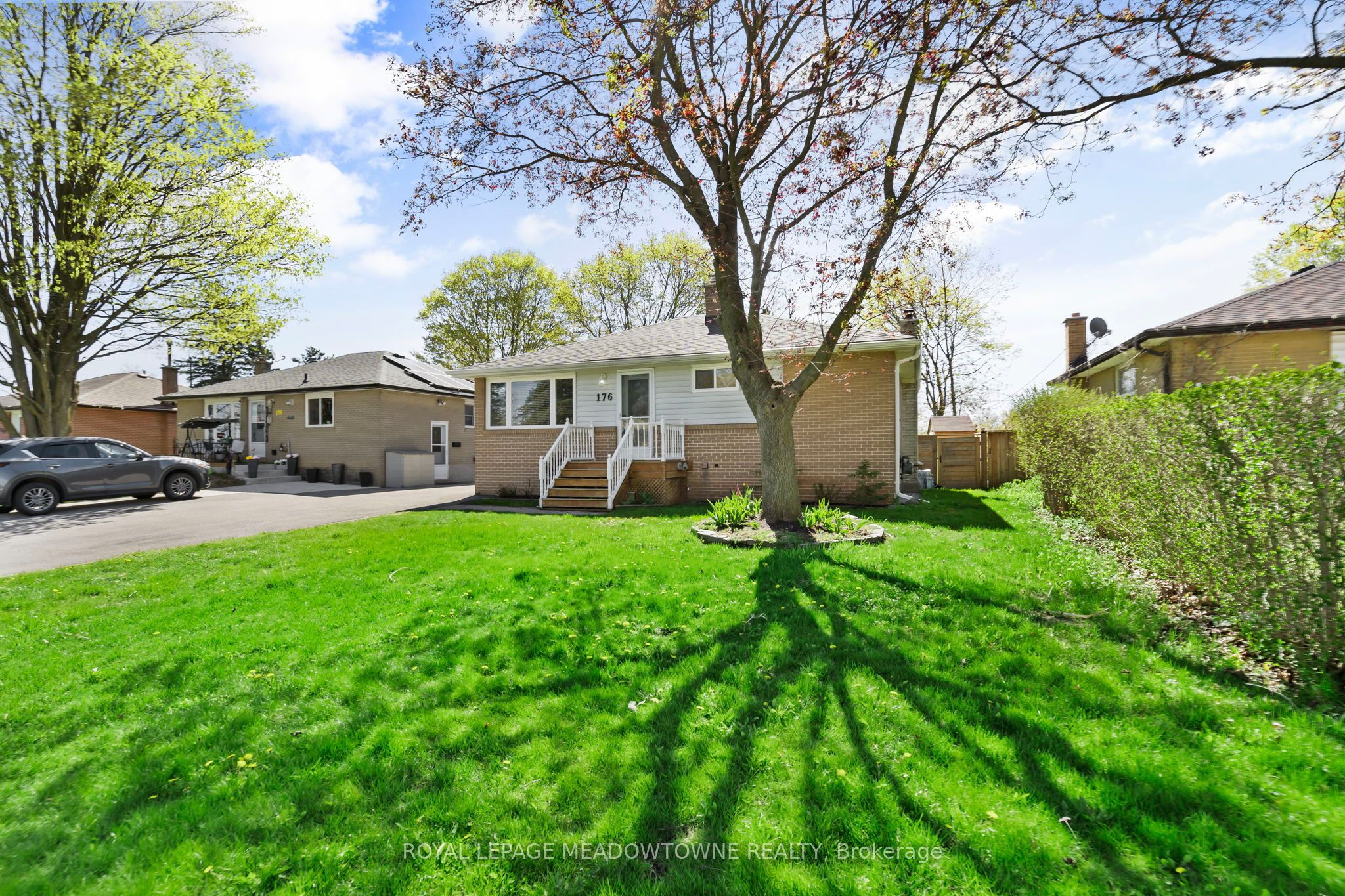 Upper-176 Longfield Road, Halton Hills, ON, L7J 2K4 photo 2