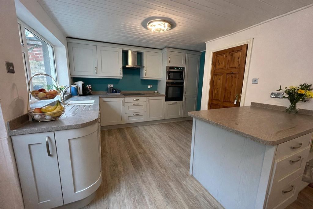 Additional image 3 of 4 bed detached bungalow for saleNew Ridley Road, Stocksfield NE43
